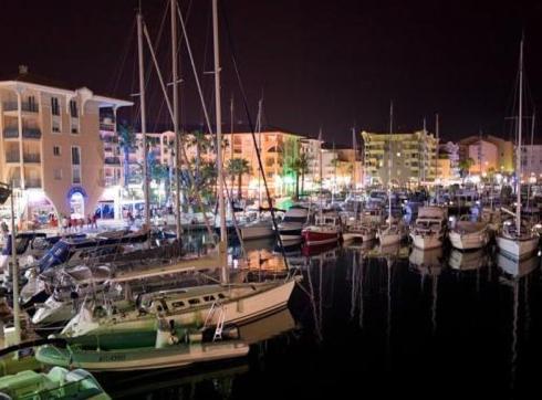 Port Frejus Cap Hermes Vue Mer Et Port Pieds Dans L'Eau Piscine Pkg Zewnętrze zdjęcie